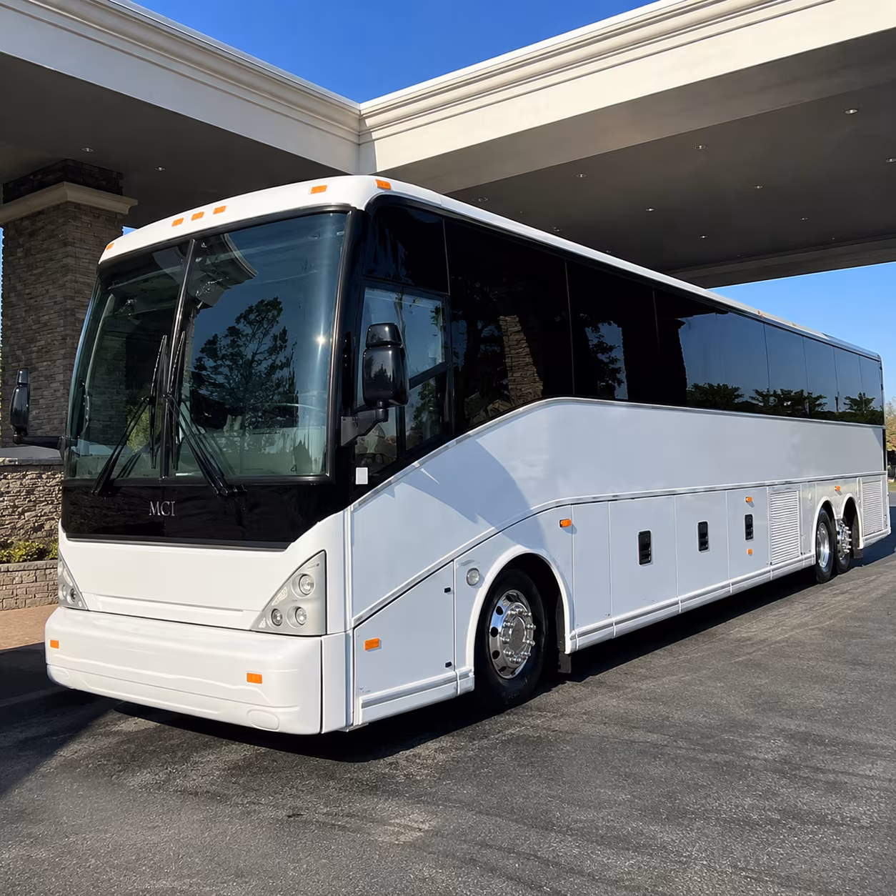 corporate airport shuttles for norwalk s thriving business community